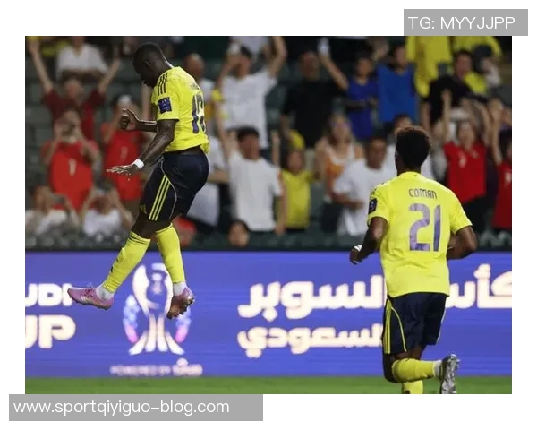 马内射门被挡菲利克斯补射完成帽子戏法球队大胜5-1领先